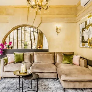 Merveil Signature - Valois - Louvre View Apartment