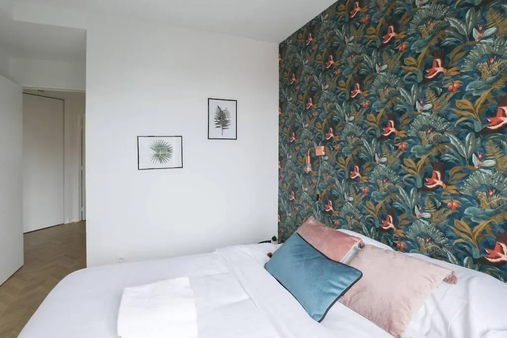 Desiree Charming Apartment At Gambetta París